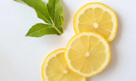 Limone contro il mal di gola: ecco come usarlo